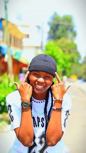 Captivating Dance Videos by Tess Currie with High Quality Camera Shots