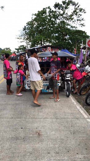 164K views · 5.1K reactions | Naka dance dance nasad sila SoySoy vlog sa gatungan bownal soy adin works #fbreels2025ツ #fbreels2025ツfbreelsfypシ゚viralvideofbreels2025ツfbreelsfypシ゚viralvide #highlightseveryonefollowers2025 #highlighteveryone | adin works | Facebook