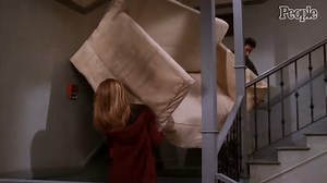 19K views · 889 reactions | PIVOT! Who remembers watching this iconic scene? #Friends | People | Facebook