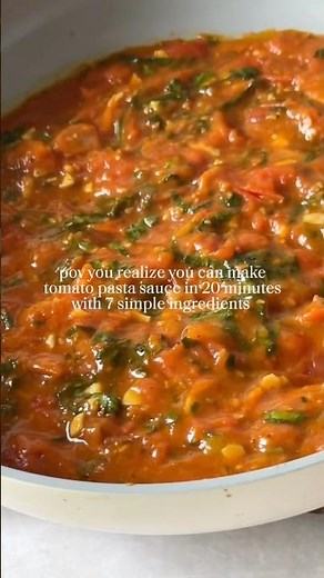 burst cherry tomato pasta sauce with 7 ingredients in 20 minutes (no added sugar), recipe below ⬇️