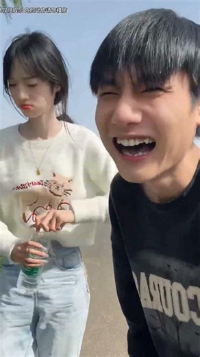 Open This 😂#video #wattine #cute #couplegoals #kdrama