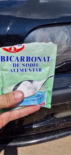 #wow #fyp #polish #bmwm3 #e46life AŞA SE POLIŞEAZĂ MAI NOU FARURILE BICARBONAT CU LĂMÂIE 🤣