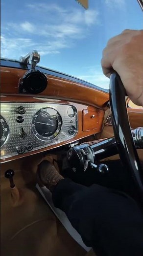 Shifting gears in a 1937 Delage using a Cotal preselector gearbox #cars #youtubeshorts #youtube