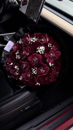 Stunning Red Orchid Bouquet Ideas