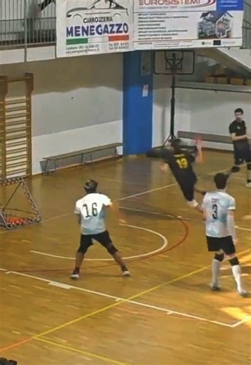 Creative Moves in Tchoukball and Other Sports