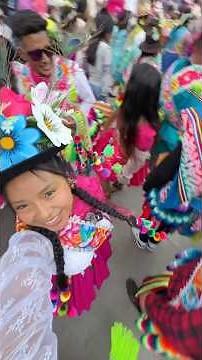 This is what the Andean carnivals are like 🎉🏔️🥳 #party #carnival #andeanculture #andahuaylas #peru
