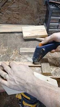 ♻️ recycling garbage wood into garden signs ♻️ #diy #project #recycle #garden #shorts #fyp #trending