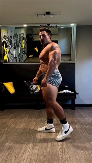 Bodybuilder Luke Carrol from America