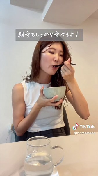 おすすめの朝活教えて下さい🌞🌿 どんな朝の過ごし方が好き？？ 私も朝方人間なのでいろんな朝活に挑戦したい‼︎ #筋トレ #筋トレ女子 #ヨガ #朝活 #ダイエット #健康 #美容