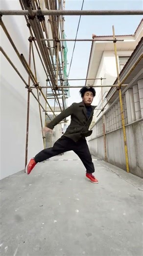 What Happens If You Step on a Firecracker on the Stairs