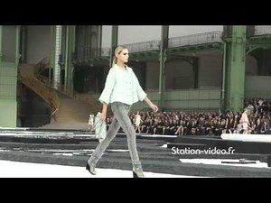 Chanel Spring 2011 Paris Fashion Week video