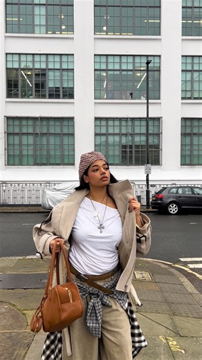 𝕾𝖎𝖆𝖓𝖓𝖆 🖤 on Instagram: "another day, another cozy @asos fit 🌥️ Outfit details - Coat @asos / @topshop Trousers @asos / Collusion Off shoulder top @asos / Collusion Shirt @asos / Collusion Shoes @puma.uk Bag @asos Belt @coldculture Tag chain @coldworld.jpeg Casual chic outfits, ootd, outfit ideas, winter outfit, winter style, classy street style, fashion, trending reel, corporate fashion, office outfit, baggy trousers, winter layering #ootd #minimalstyle #outfitinspo #streetwearaddicted"