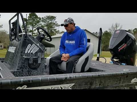 22ft Strike Series Gator Trax Bass Boat w/ Custom Center Console