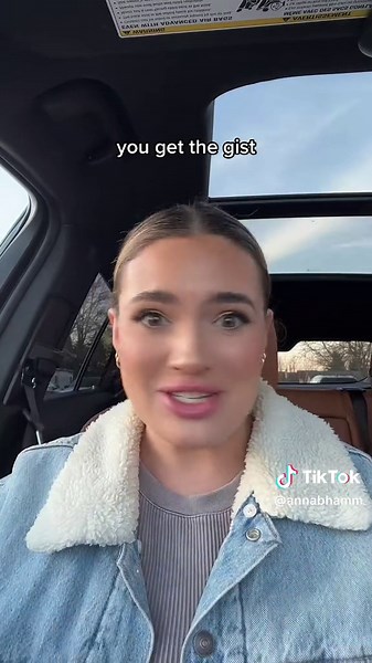 brides, you feel me??👰🏻‍♀️🤍 #weddingplanning #bridetobe #bridetok