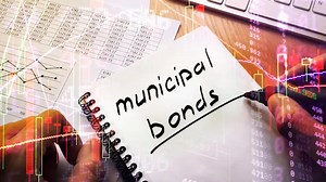 Here's how you should play the municipal bond market