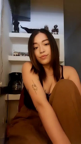 Videos de Mitsy León (@mitsyleon) con “original sound - oscarinking”