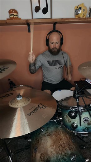 This was my first CD I purchased as a kid, it’s sad they are no longer a band now Sum 41 - In Too Deep #drums #drummers #drumcam #drumcover #drumming #drum #drummer #drumtok🥁 #drummersoftiktok | Colby Fulton