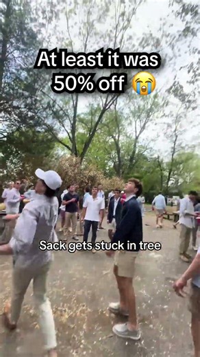 It got STUCK in the TREE… 😳😳 #hackysack