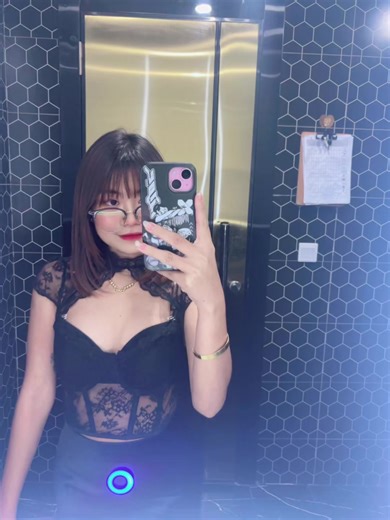 original sound - Alice ပါဝင်သည့် Su Ei Mon (@su.ei.mon45) ၏ ဗီဒီယိုများ