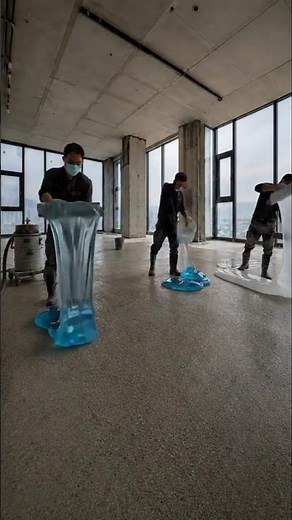 INSANE RESIN FLOOR TRANSFORMATION YOU NEED TO SEE #epoxy #epoxyfloor #epoxyresin #shorts