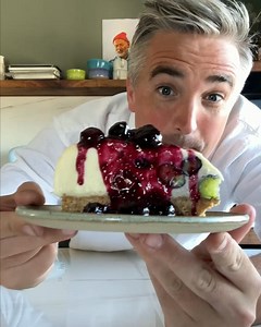 Blueberry And White Chocolate Cheesecake | A perfect make-ahead dessert if you have any family occasions coming up, make the cake & coulis and in advance and pop them in the fridge till serving, ingredients as always available online at Dunnes Stores. 🍰 | Dunnes Stores