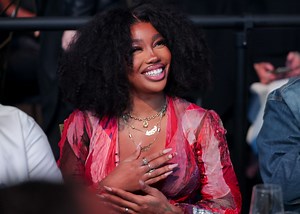 Sza Shows Off Her Long Healthy Natural Hair