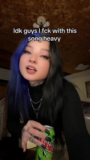 I just wanna be a witch a wear dark fluffy robes😮‍💨🖤 #fyp #altmom #alternative #meandthedevil #booktok #booktokfyp #witchtok #fypシ #momsoftiktok #softgoth #viralvideo