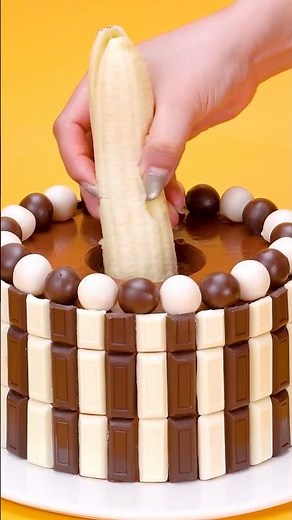 #shorts Easy Melted Chocolate Cake Decorating, Satisfying Video Top Cake #cake #satisfyingcake