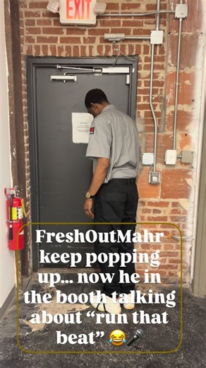 FreshOutMahr keep popping up… now he in the booth talking about “run that beat” 😂🎤 #Freshout #rapperskit #comedy #funny #explorepage✨ | Muneer Pittman