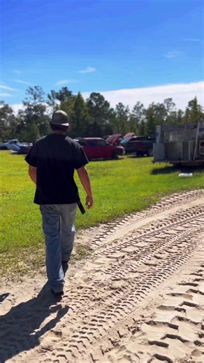 9.1K views · 207 reactions | I love junkyards  #junkyard #trucks #diesels #cummins #barnfinds #oldtrucks #haul | Dippin' Diesel | Facebook