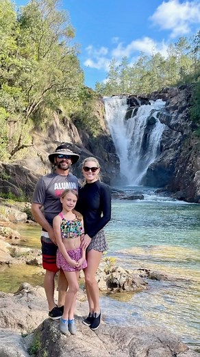 Rachel Reynolds | Daydreaming of the land of make-Belize 🌴✨ | Instagram