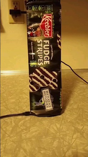#Keebler & #Beetlejuice #fudge #stripes
