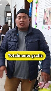 💛💉👶 Para muchas familias, es un motivo de confianza el saber que cuentan con vacunas gratuitas que acompañan el crecimiento de sus niños. 🩺✨ 🤱 Madres y padres comparten que el acompañamiento del personal y la orientación que reciben les da seguridad en cada visita, convirtiendo la vacunación en un gesto de cuidado y protección para sus pequeños. 📍 Acude a tu servicio de salud más cercano y cumple con el esquema de vacunación. 🔗 Consulta ubicaciones en tusalud.com.gt #AlPuebloSeLeResponde 