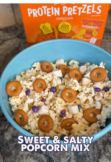 We see your loaded water and raise you loaded popcorn. 🍿 #crisppower #proteinpretzels #proteinsnacks #popcorn #highfiber