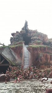 2.2K views · 150 reactions | Splash Mountain in slow motion  #waltdisneyworld #magickingdom #splashmountain #disneyexperts | Orlando Experts US | Facebook
