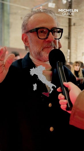 Even for Italian chefs it's hard to choose where to eat...