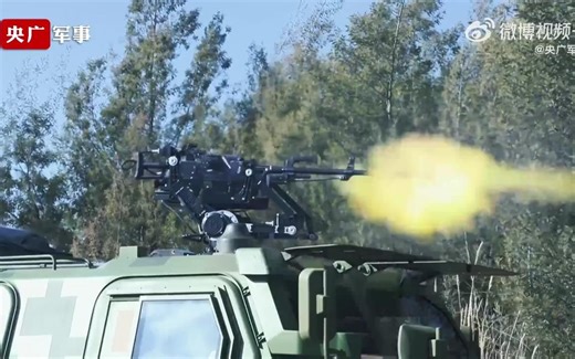 步兵进攻战斗演练+合成营协同进攻战斗演练