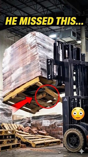 He didn’t noticed it😱result was terrible forklift accident🥶😨#shorts #ytshorts #safety