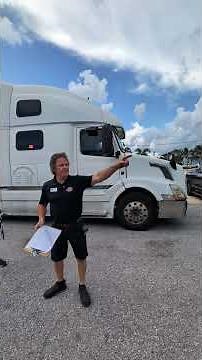 2014 Volvo Semi Truck 975k Miles 5000.00 At Auction