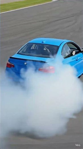 WOW!😊🙃BMW DRIVER TALENT #viral #automobile #lifeisbutadream #viralvideo