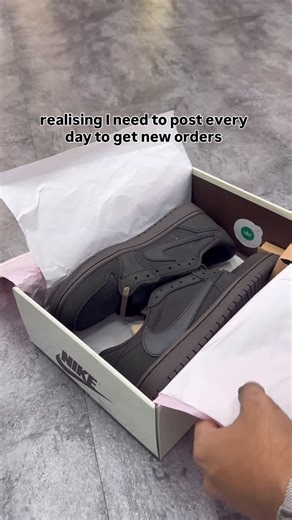 Drip Never Ends💧 on Instagram: "Efforts Efforts😭 Cop Your Fav Pair @dripsociety.inc #clothingbrand #streetwear #fashion #sweatsuit #skit #funnyvideo #mom #relatable #transition #edit #clothingbrandmarketing #viral #trending #explorepage"