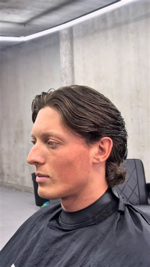 Toni on Instagram: "Long messy flow 😮‍💨 Book in with the link in bio … @baileyw11111"