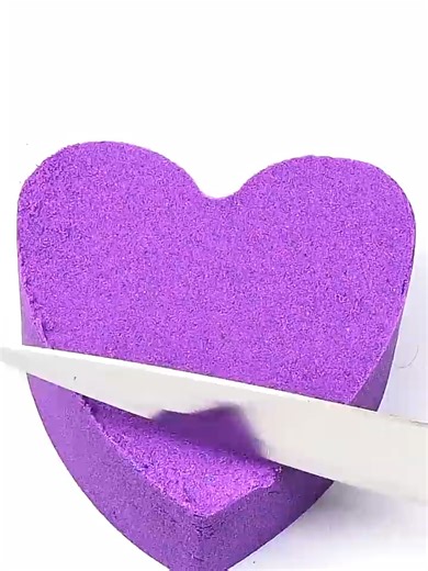 Relaxing Kinetic Sand Cutting in Gatlinburg Tennessee