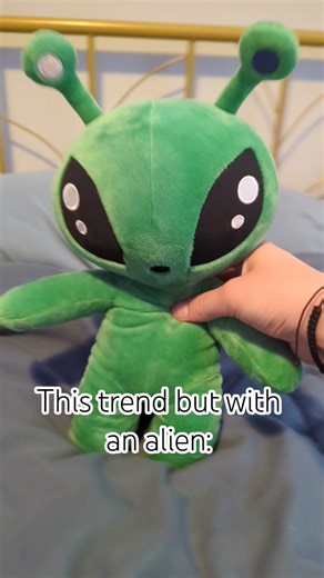 alien dance ✨👽 ||#ikea #plush #alien #fyp #trend #mask #furry #alterhuman #dontflop #therian ig #e