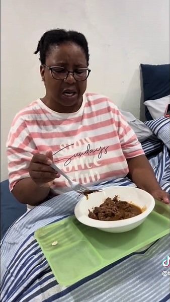 Cockroach Prank on Mom: Hilarious Reactions