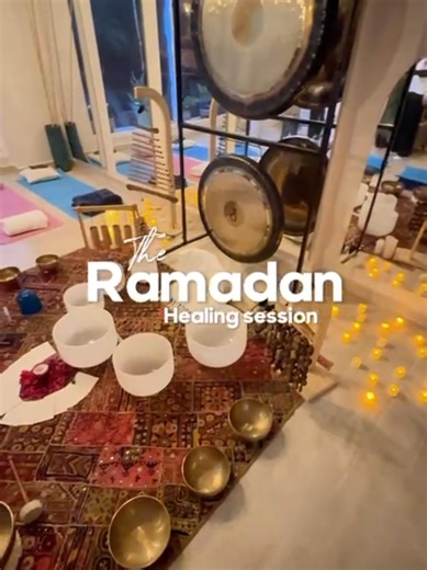 Un moment hors du temps vécu lors du bain sonore chez Âme Studio avec Sawt Essalem. Les vibrations profondes, les sons enveloppants et l’énergie du groupe ont créé une atmosphère apaisante et presque irréelle. Une expérience à la fois relaxante et puissante, qui laisse une sensation de légèreté et d’harmonie longtemps après la fin #fyp #bienetre #soundhealing #relaxation #tunisia🇹🇳