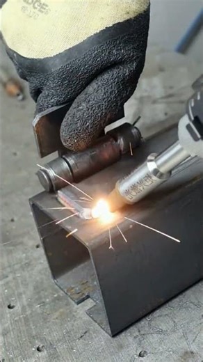 Handheld flame cutter #Handheld...cutter #Small laser welding machine
