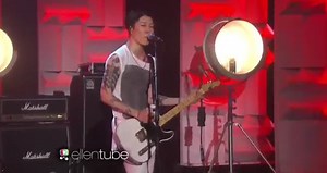 The Ellen Show: Miyavi Performs "Let Go"