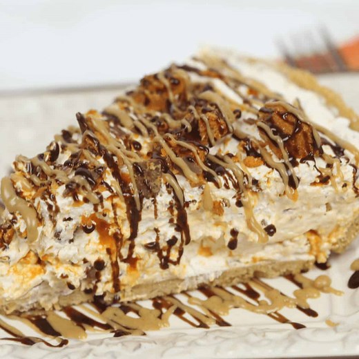♥️ No Bake Butterfinger Pie (4 easy ingredients)