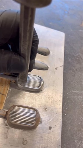 Doing a little 32 grill pattern maintenance before my Cast-O-Rama today. | Crafty b Nostalgic Speed